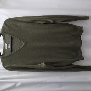 Lord & Taylor Olive Green Lambswool V-Neck  Sweater Sz L MADE IN ENGLAND